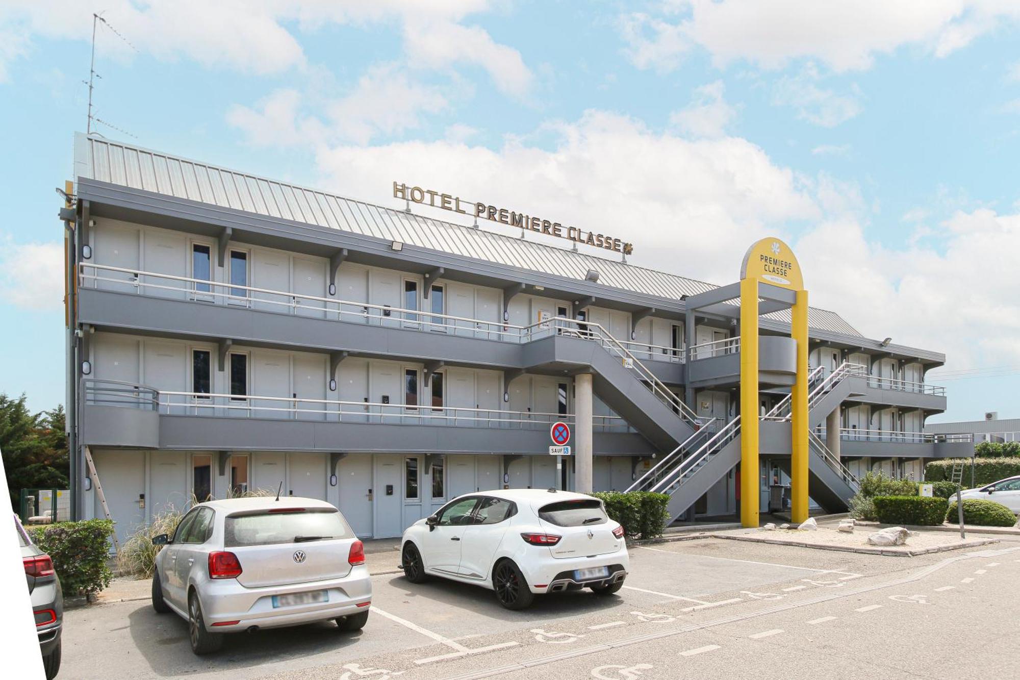 Premiere Classe Aeroport Marseille Vitrolles  Exteriér fotografie