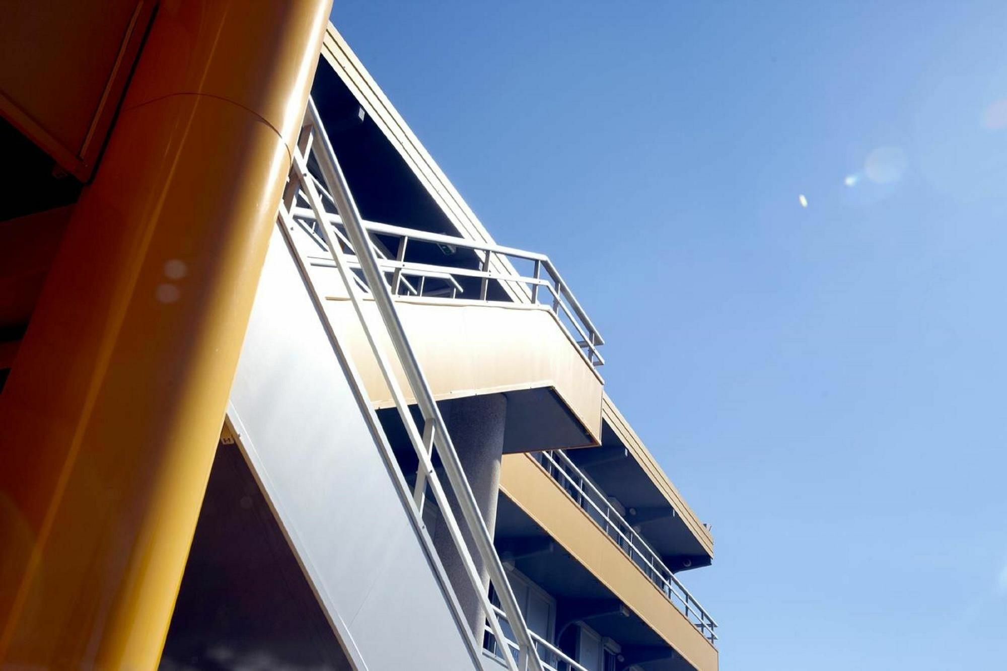 Premiere Classe Aeroport Marseille Vitrolles  Exteriér fotografie